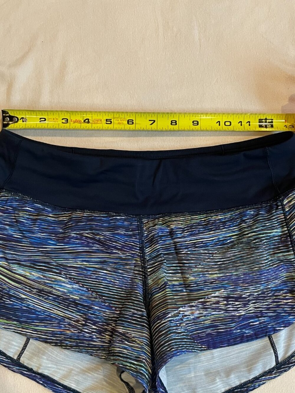 Lululemon Multi-Blue Speed Shorts with Navy Waistband Women’s 4 - Picture 2 of 6